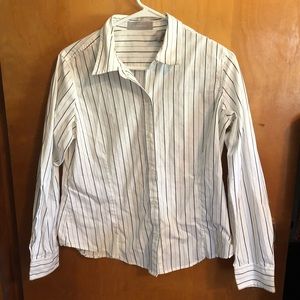 Stripe button up